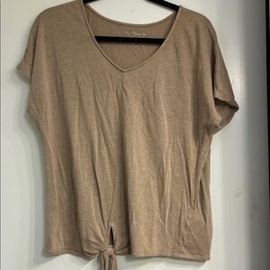Chico’s Neutral Tan Tie-Front V-Neck Top